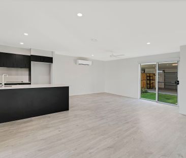 63 Jubilant Way, Palmview. - Photo 6