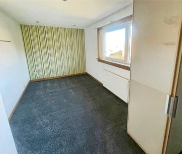 3 bedroom end of terrace house to rent - Photo 2