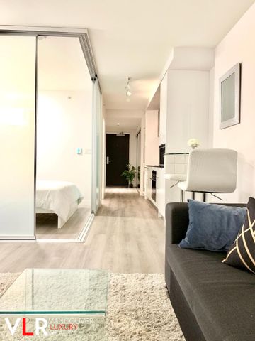 Condo in Vancouver East Side, BC - Photo 3