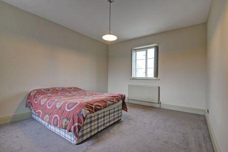 5 bedroom townhouse to rent - Photo 2