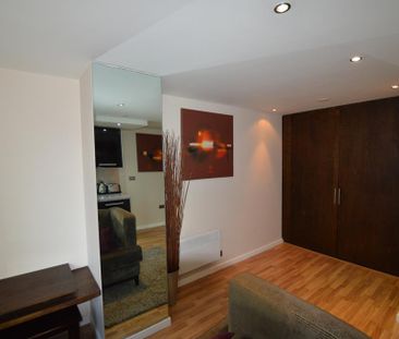 Studio to rent - Photo 6