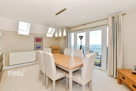 3 bedroom penthouse to rent - Photo 4