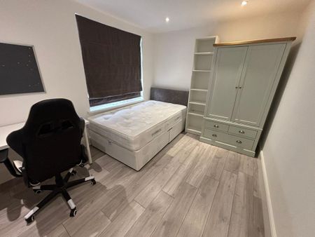 97 Leopold Street - Ultra Modern 4 Bed Loughborough - Photo 4