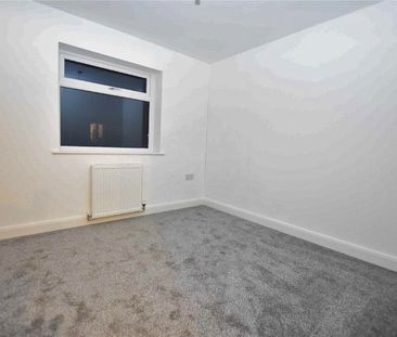 Apartment on Gladstone Terrace, Barrowford - Photo 4