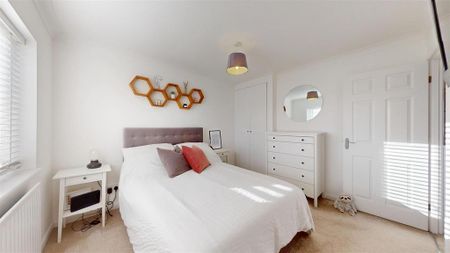 3 bedroom detached house to rent - Photo 2