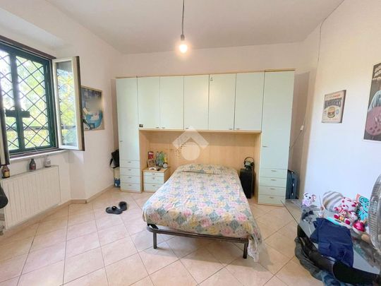 Villa singola in affitto - Photo 1