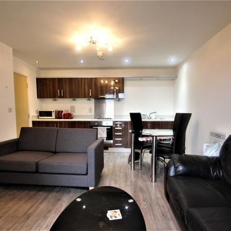 Brighton Road, Surbiton - 2 bedrooms Property for lettings - Seymours - Photo 3