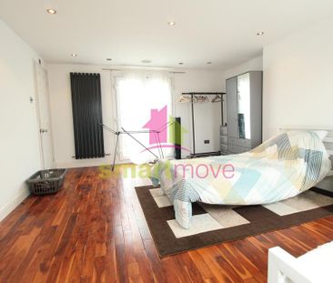 4 bedroom terraced house to rent - Photo 1