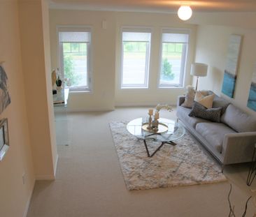 For Lease - 5289 Major Mackenzie Drive, Markham, Ontario - Photo 2