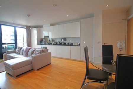 2 Bedroom Flat To Let - Photo 5