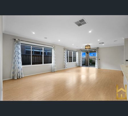 26 Rosewater Street, Manor Lakes, Vic 3024 - Photo 4