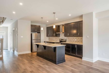 For Lease - 1166 Cope Drive, Stittsville - Munster - Richmond, Ontario - Photo 2