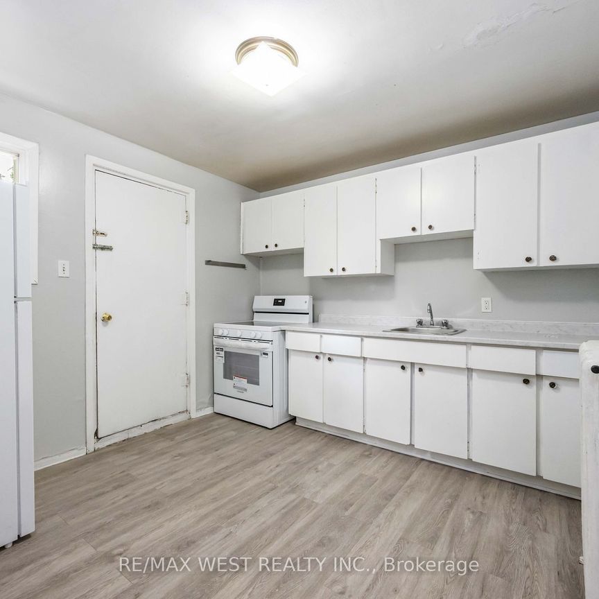 For Lease - 4990 Dundas Street Unit# A, Toronto, Ontario - Photo 1