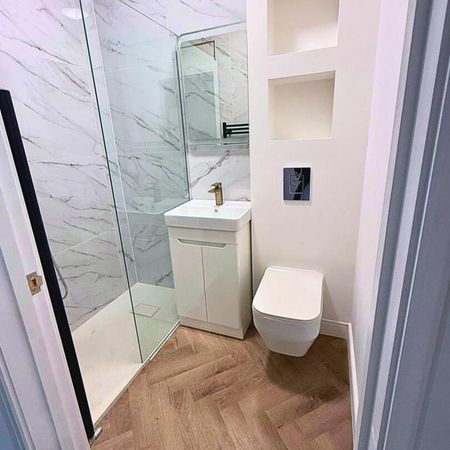 2 bedroom flat to rent - Photo 3