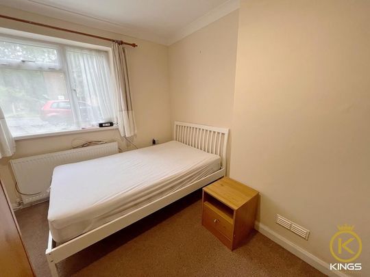 5 bedroom semi-detached house to rent - Photo 1