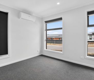 64 Bourn Circuit, Sunbury - Photo 4