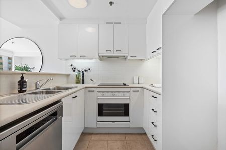 1707/1 Kings Cross Road, Darlinghurst NSW 2010 - Apartment For Rent | Domain - Photo 4