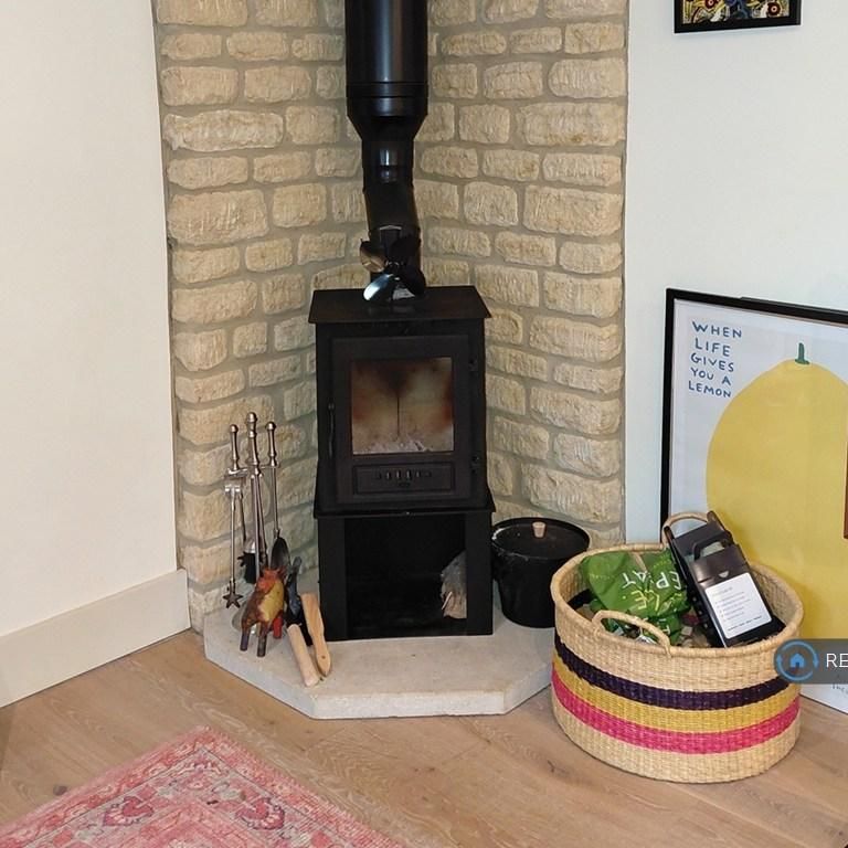 1 bedroom bungalow to rent - Photo 1