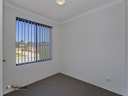 5/13 Devonshire Terrace, Armadale WA 6112 - Photo 2