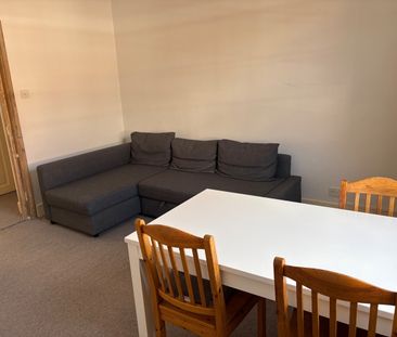 2 Bed Flat, Welwyn Street, E2 - Photo 1