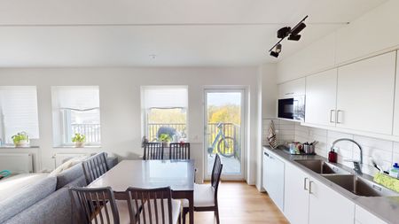 Östra Torpavägen, Göteborg - Photo 3