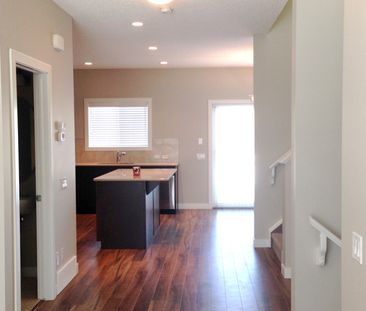 Charming 3 Bedroom Home In Legacy. - Photo 5