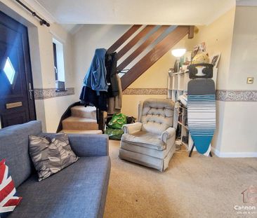 3 bedroom semi-detached house to rent - Photo 1