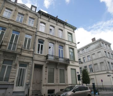 Möbliertes Apartment in Brüssel Schuman, EU District - Photo 2