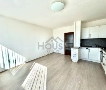 Pronájem bytu 2+kk 43,83 m - Fotografie 3