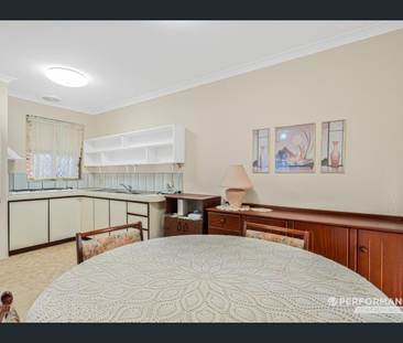 Wonderful Wandarrie Home - Photo 6