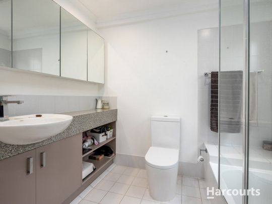 Functional Living, Close to Shops & Transport - Photo 1