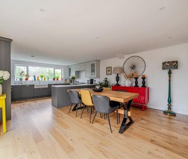 3 bedroom semi-detached house to rent - Photo 5
