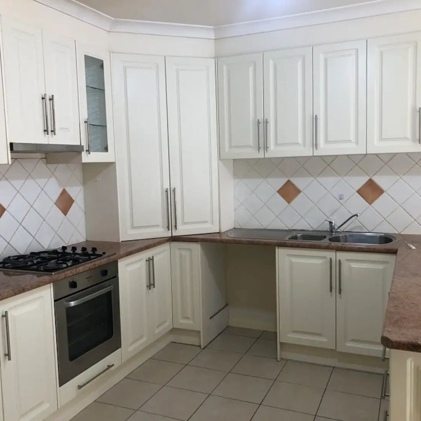 “Family Home In The Heart Of Glenroy” - Photo 1