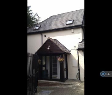 2 bedroom semi-detached house to rent - Photo 6