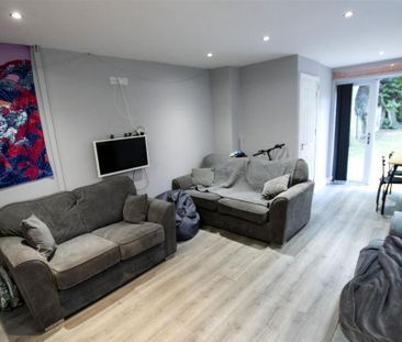 6 bedroom house to rent - Photo 3