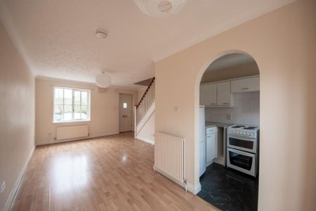 2 bedroom terraced house to rent - Photo 2