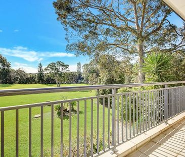 Great Location, Overlooking Majors Bay Reserve - Photo 1