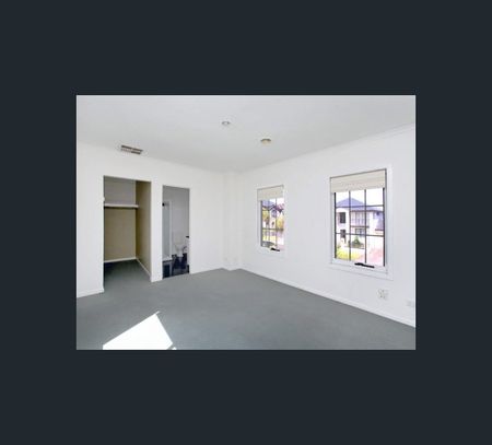 52 Central Park Avenue, Maribyrnong, Vic 3032 - Photo 5