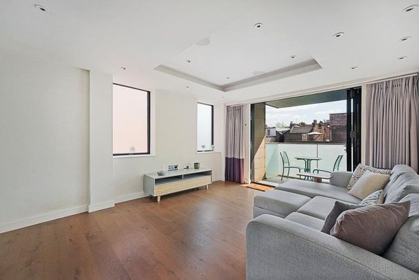 2 bedroom flat to rent - Photo 1