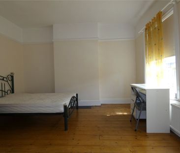 Friars Avenue, Bangor, Gwynedd, LL57 - Photo 5