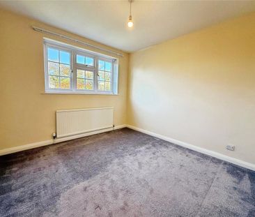 4 bedroom detached house to rent - Photo 6