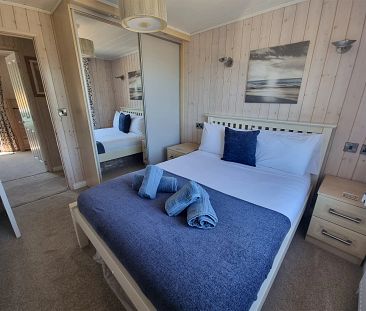 4 Bed, Lodge - Photo 2