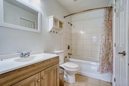 For Lease - 1 RANCHWOOD Crescent, London North, Ontario - Photo 2