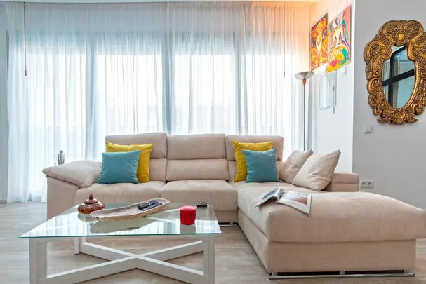 Calle Castilla, Sevilla, Andalusia 41010 - Photo 1