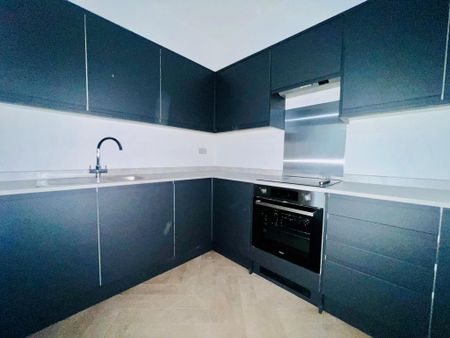 2 bedroom flat to rent - Photo 3