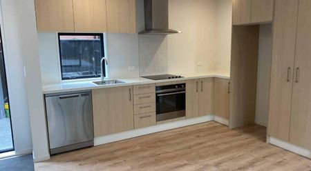 Two Bedroom Townhouse - Photo 4