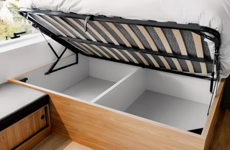 Larger Corner Studio Premium View - Photo 4