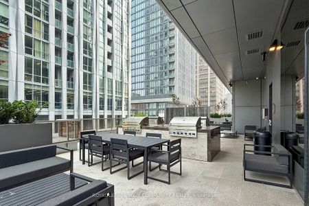 For Lease - 11 Yorkville Avenue Unit# 5802, Toronto, Ontario - Photo 4