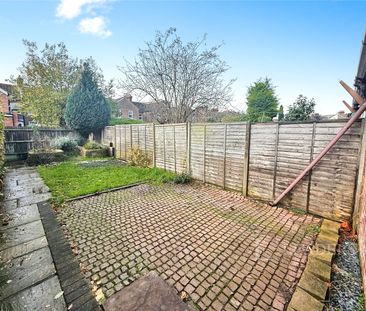 3 bedroom house to rent George Street, SO50 - Photo 3