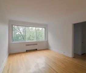 2 rooms apartment of 63m² in Montreal - Photo 2